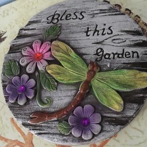 GARDEN STEPPING STONE DRAGONFLY Bless This Garden